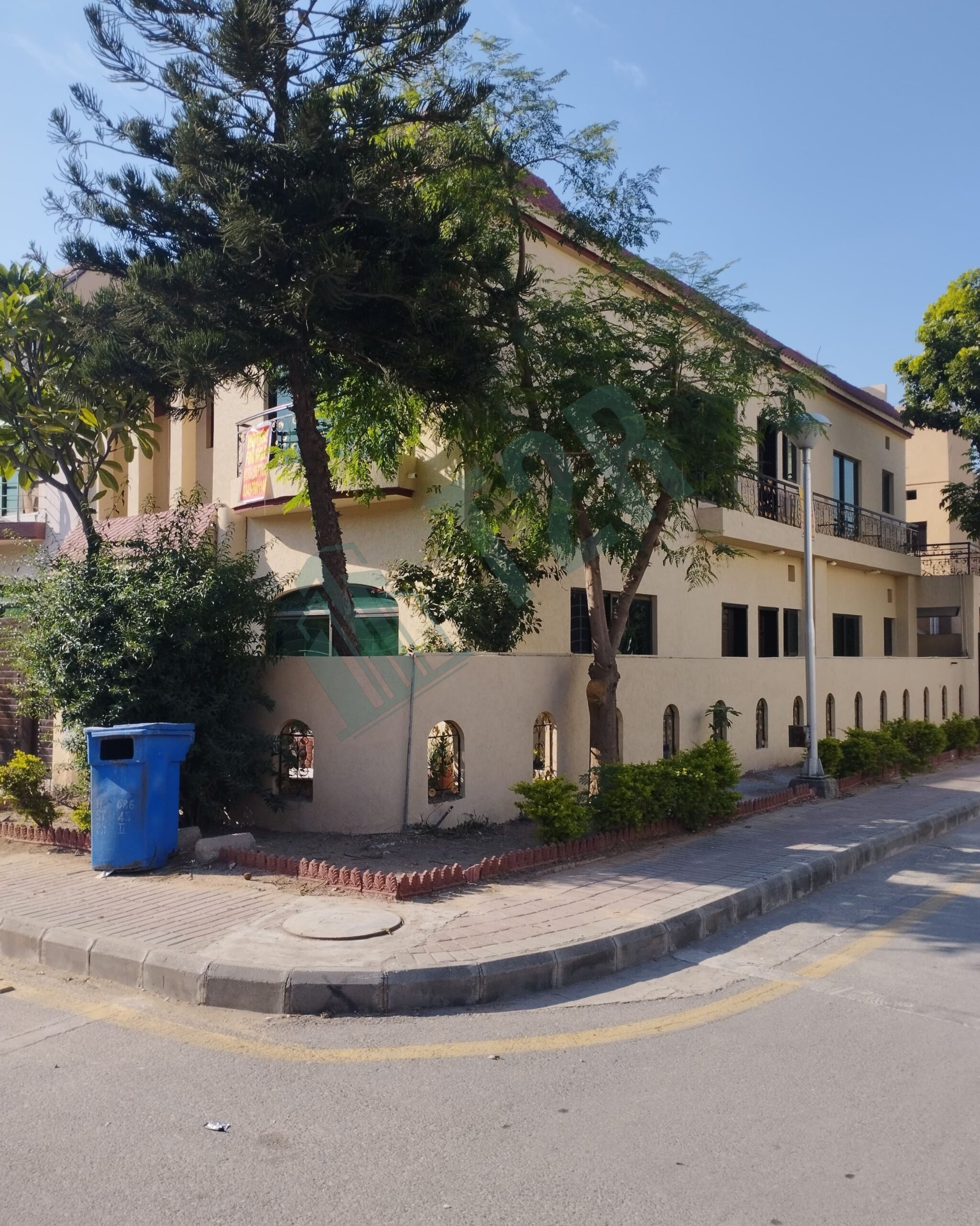 House for Sale in Bahria Town Ph 2, (10 Marla) b T2R (10)