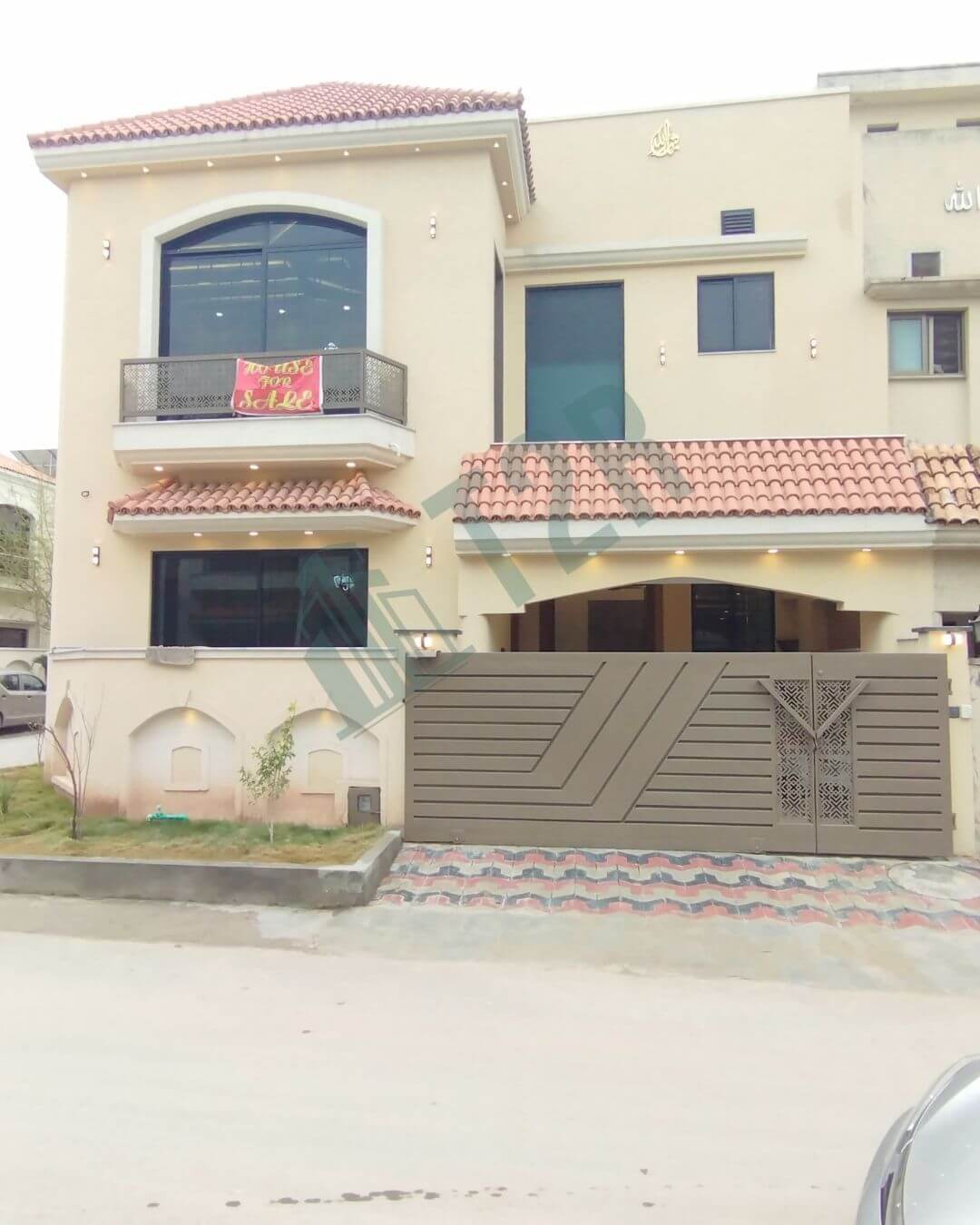 7 Marla house for sale in Bahria Town Phase 8 by T2R (3)